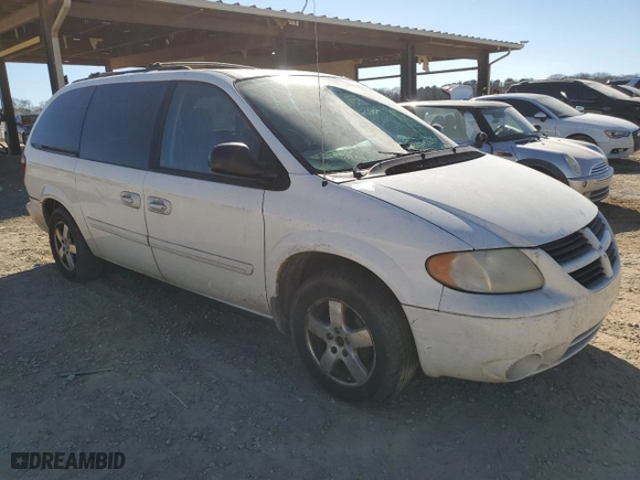 2006 Dodge Grand Caravan SXT with VIN 2D8GP44L76R848771, listed as a Copart auction lot 47485845 with 203,313 mi miles and Salvage Title. Bid and sale history available at carsss.com. Image 4.