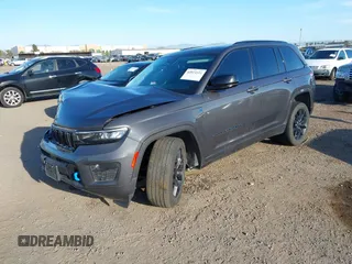 2024 Jeep Grand Cherokee with VIN 1C4RJYB65R8956514, listed as a IAAI auction lot 42014321 with 25,568 mi miles and . Bid and sale history available at DreamBid. Image 17.