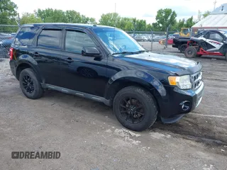 2010 Ford Escape Limited с VIN 1FMCU9EGXAKA05848, выставлен на аукционе IAAI как лот 42381089 с пробегом 183 442 миль миль и . История ставок и продаж доступна на DreamBid. Изображение 1.