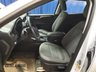 2022 Ford Escape S z VIN 1FMCU0F69NUA84814, wystawiony jako Copart lot #48158135 z przebiegiem Nie podano mil oraz Czysty tytuł • Clean title. Historia ofert i sprzedaży dostępna na DreamBid. Obrazek 7.