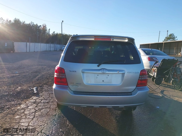 2003 Toyota Highlander with VIN JTEHF21A730098206, listed as a IAAI auction lot 40912312 with 301,948 mi miles. Bid and sale history available at carsss.com. Image 17.