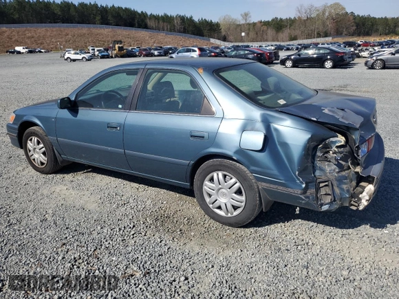 2001 Toyota Camry CE with VIN 4T1BG22K81U768006, listed as a Copart auction lot 50497335 with 187,898 mi miles and Salvage Title. Bid and sale history available at carsss.com. Image 2.