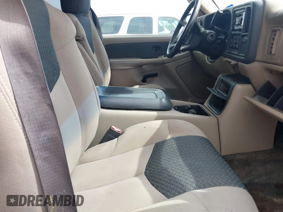 2002 Chevrolet Avalanche with VIN 3GNEC13T62G218460, listed as a IAAI auction lot 42511292 with 317,292 mi miles and . Bid and sale history available at DreamBid. Image 5.