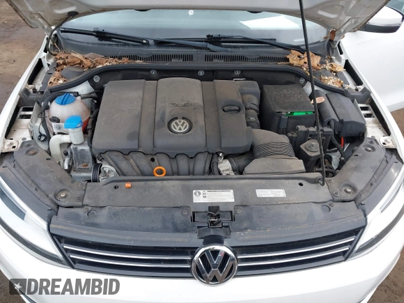 2013 Volkswagen Jetta Sedan SE with VIN 3VWDP7AJ2DM296698, listed as a IAAI auction lot 41715567 with 24,889 mi miles. Bid and sale history available at carsss.com. Image 10.
