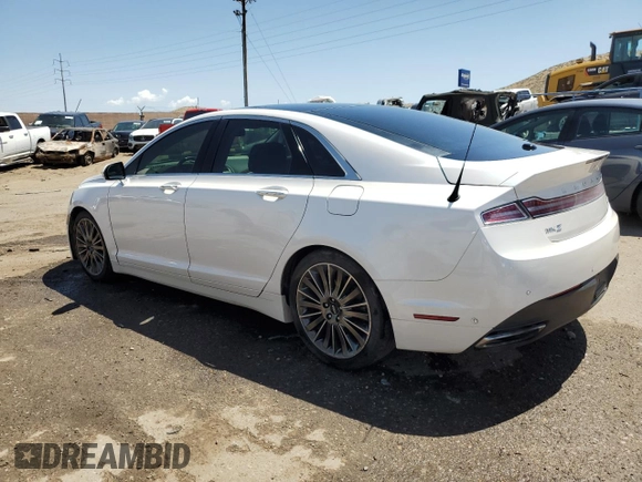 2014 Lincoln MKZ with VIN 3LN6L2J94ER813676, listed as a Copart auction lot 61646284 with 111,388 mi miles and Salvage Title. Bid and sale history available at carsss.com. Image 2.