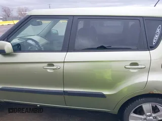 2011 Kia Soul + with VIN KNDJT2A20B7201270, listed as a IAAI auction lot 41764745 with 178,534 mi miles. Bid and sale history available at carsss.com. Image 15.
