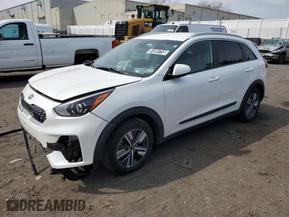 2020 Kia Niro LXS with VIN KNDCB3LC4L5421547, listed as a Copart auction lot 51201715 with 31,846 mi miles and Clean Title. Bid and sale history available at carsss.com. Image 1.