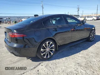 2020 Jaguar XE R-Dynamic S z VIN SAJAT4GX5LCP66123, wystawiony jako Copart lot #79712574 z przebiegiem 10 274 mil mil oraz Szkody całkowita. Historia ofert i sprzedaży dostępna na DreamBid. Obrazek 3.