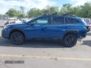 2025 Subaru Outback Wilderness z VIN 4S4BTGUD0S3167493, wystawiony jako IAAI lot #42242997 z przebiegiem 2 214 mil mil oraz . Historia ofert i sprzedaży dostępna na DreamBid. Obrazek 14.