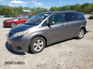 2016 Toyota Sienna LE AAS с VIN 5TDKK3DC7GS723554, выставлен на аукционе Copart как лот 53332905 с пробегом 131 216 миль миль и Списание • Salvage title. История ставок и продаж доступна на DreamBid. Изображение 1.