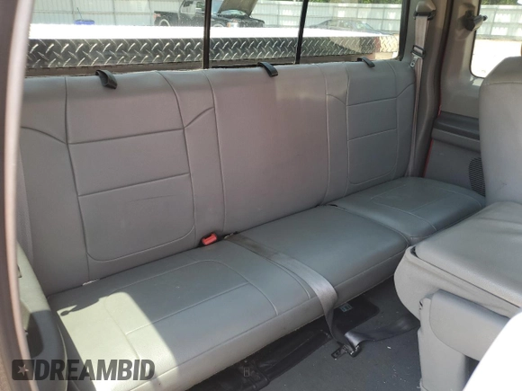 2004 Ford F-350 XL с VIN 1FTWX33P64EB87043, выставлен на аукционе Copart как лот 58898305 с пробегом 161 362 миль миль и Чистый • Clean title. История ставок и продаж доступна на DreamBid. Изображение 10.