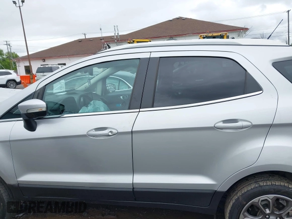 2018 Ford EcoSport Titanium z VIN MAJ6P1WL8JC169508, wystawiony jako IAAI lot #42330028 z przebiegiem 33 769 mil mil oraz . Historia ofert i sprzedaży dostępna na DreamBid. Obrazek 13.