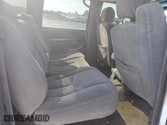 2005 Chevrolet Silverado 3500 SRW LT with VIN 1GCHK33245F953519, listed as a Copart auction lot 46618865 with 221,907 mi miles and Salvage Title. Bid and sale history available at carsss.com. Image 10.