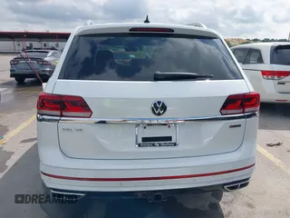 2022 Volkswagen Atlas SEL R-Line z VIN 1V2AR2CA7NC550648, wystawiony jako IAAI lot #41974370 z przebiegiem 48 378 mil mil oraz . Historia ofert i sprzedaży dostępna na DreamBid. Obrazek 16.