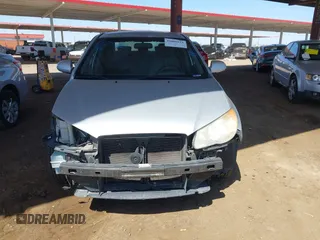 2010 Hyundai Elantra GLS z VIN KMHDU4AD4AU126950, wystawiony jako IAAI lot #42009934 z przebiegiem 124 845 mil mil oraz . Historia ofert i sprzedaży dostępna na DreamBid. Obrazek 12.