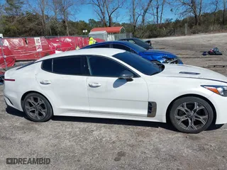 2020 Kia Stinger GT-Line with VIN KNAE15LA3L6081076, listed as a IAAI auction lot 41649606 with 7,800 mi miles. Bid and sale history available at carsss.com. Image 13.