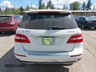2012 Mercedes-Benz M 350 with VIN 4JGDA2EB1CA001253, listed as a IAAI auction lot 42101210 with 149,920 mi miles and . Bid and sale history available at DreamBid. Image 16.