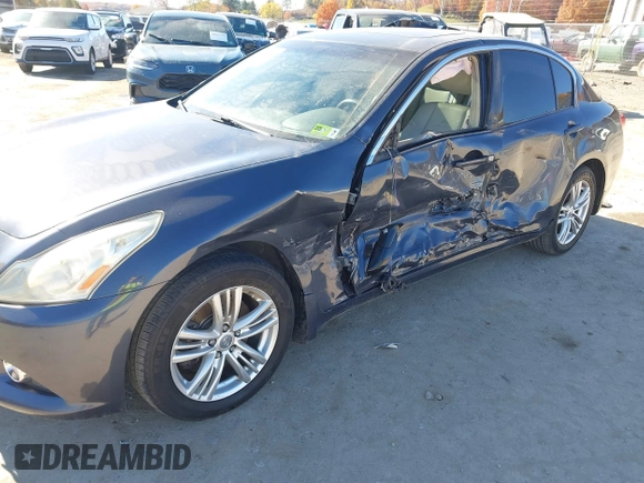 2011 Infiniti G25 x z VIN JN1DV6ARXBM451986, wystawiony jako IAAI lot #40671320 z przebiegiem 151 379 mil mil oraz . Historia ofert i sprzedaży dostępna na DreamBid. Obrazek 6.