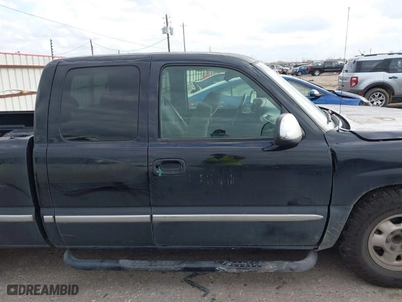 2000 GMC New Sierra 1500 SLE with VIN 2GTEC19T7Y1184109, listed as a IAAI auction lot 41539834 with NaN miles. Bid and sale history available at carsss.com. Image 13.