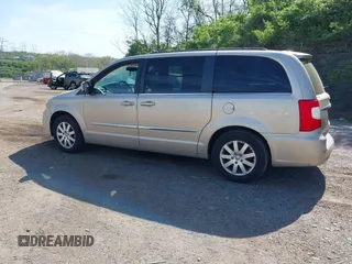 2013 Chrysler Town & Country Touring with VIN 2C4RC1BG8DR774619, listed as a IAAI auction lot 42087639 with 155,218 mi miles. Bid and sale history available at carsss.com. Image 3.