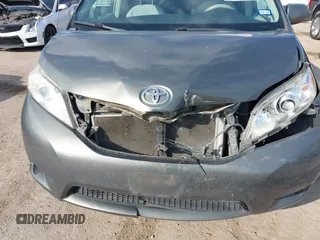 2012 Toyota Sienna LE AAS с VIN 5TDKK3DC4CS223135, выставлен на аукционе IAAI как лот 41523790 с пробегом 301 215 миль миль и . История ставок и продаж доступна на DreamBid. Изображение 6.