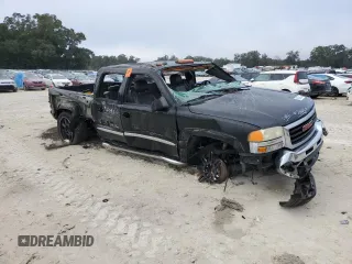 2005 GMC Sierra 1500HD SLE z VIN 1GTGK13U95F915639, wystawiony jako Copart lot #84520684 z przebiegiem Nie podano mil oraz Szkody całkowita. Historia ofert i sprzedaży dostępna na DreamBid. Obrazek 4.