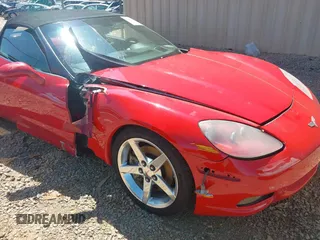 2006 Chevrolet Corvette z VIN 1G1YY36U765107185, wystawiony jako IAAI lot #42176318 z przebiegiem 104 807 mil mil oraz . Historia ofert i sprzedaży dostępna na DreamBid. Obrazek 6.