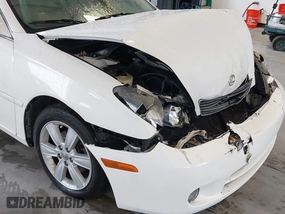 2005 Lexus ES 350 with VIN JTHBA30G855068530, listed as a IAAI auction lot 41643478 with 230,758 mi miles and . Bid and sale history available at DreamBid. Image 14.