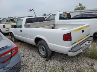 2000 Chevrolet S-10 LS with VIN 1GCCS14W6YK218696, listed as a Copart auction lot 67710344 with 106,603 mi miles and Clean Title. Bid and sale history available at carsss.com. Image 2.