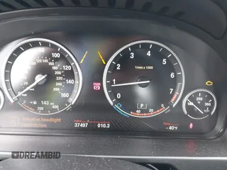 2018 BMW X5 xDrive35i with VIN 5UXKR0C55JL073210, listed as a IAAI auction lot 42047558 with 37,497 mi miles. Bid and sale history available at carsss.com. Image 7.