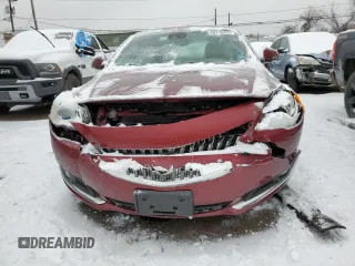 2017 Buick Regal Premium II with VIN 2G4GS5GX4H9112595, listed as a Copart auction lot 43716315 with 82,261 mi miles and Non Repairable. Bid and sale history available at DreamBid. Image 5.