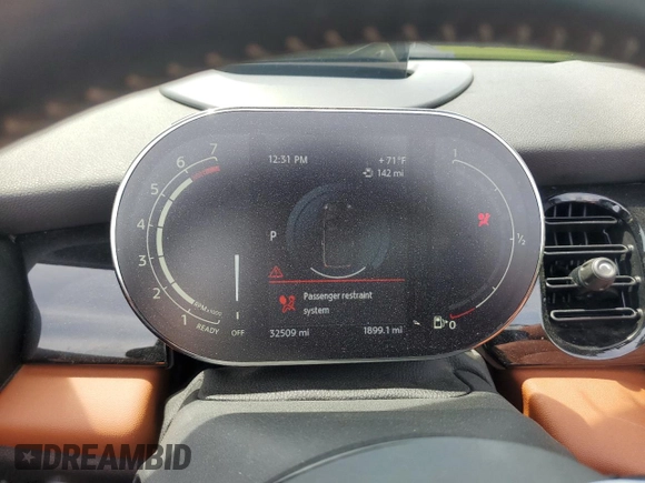 2022 MINI Convertible Cooper S z VIN WMW43DL0XN3P09016, wystawiony jako Copart lot #56379755 z przebiegiem 32 509 mil mil oraz Szkoda całkowita • Salvage title. Historia ofert i sprzedaży dostępna na DreamBid. Obrazek 9.