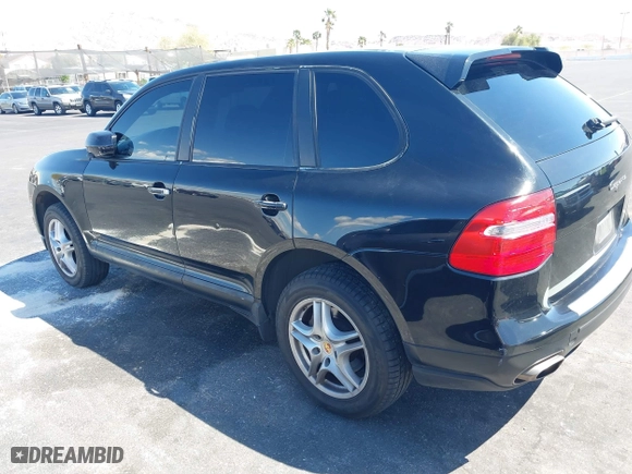 2008 Porsche Cayenne with VIN WP1AA29P58LA10223, listed as a IAAI auction lot 41964019 with 165,777 mi miles. Bid and sale history available at carsss.com. Image 3.