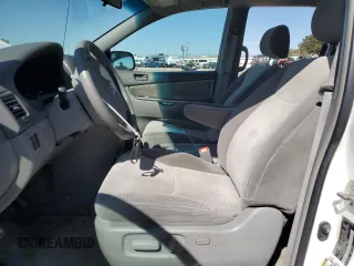 2008 Toyota Sienna CE with VIN 5TDZK23C08S220444, listed as a Copart auction lot 56573755 with 168,584 mi miles and Clean Title. Bid and sale history available at DreamBid. Image 7.