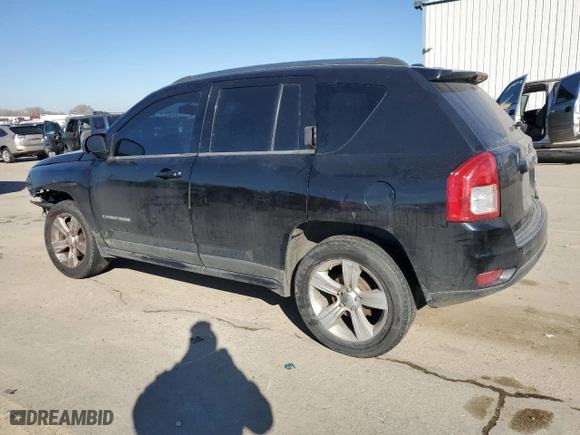 2012 Jeep Compass Latitude with VIN 1C4NJCEB6CD605412, listed as a Copart auction lot 43019555 with 242,708 mi miles and Salvage Title. Bid and sale history available at carsss.com. Image 2.