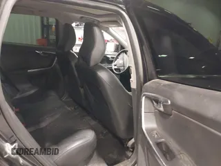 2015 Volvo XC60 T5 Drive-E Premier с VIN YV426MDB9F2590428, выставлен на аукционе IAAI как лот 41868159 с пробегом 121 282 миль миль и . История ставок и продаж доступна на DreamBid. Изображение 8.