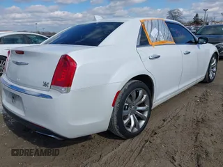 2016 Chrysler 300 with VIN 2C3CCAET1GH165675, listed as a IAAI auction lot 41689151 with 195,094 mi miles. Bid and sale history available at carsss.com. Image 4.