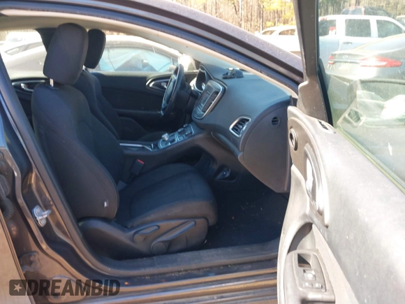 2017 Chrysler 200 Touring with VIN 1C3CCCFB3HN508917, listed as a IAAI auction lot 41386121 with 110,445 mi miles. Bid and sale history available at carsss.com. Image 5.