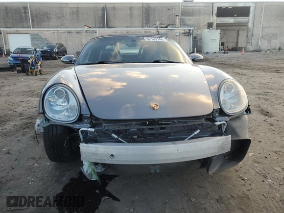 2005 Porsche Boxster с VIN WP0CA298X5U712093, выставлен на аукционе Copart как лот 82109144 с пробегом 138 144 миль миль и Списание • Salvage title. История ставок и продаж доступна на DreamBid. Изображение 5.