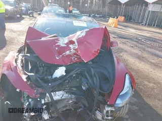 2018 Tesla Model 3 Long Range Battery with VIN 5YJ3E1EB4JF065581, listed as a IAAI auction lot 41542190 with 4,154 mi miles and . Bid and sale history available at DreamBid. Image 11.