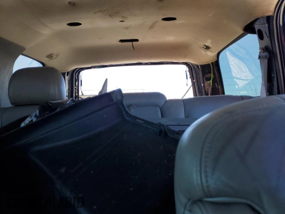 2004 Chevrolet Tahoe Z71 z VIN 1GNEK13Z64R270410, wystawiony jako Copart lot #58807635 z przebiegiem Nie podano mil oraz Szkoda całkowita • Salvage title. Historia ofert i sprzedaży dostępna na DreamBid. Obrazek 10.
