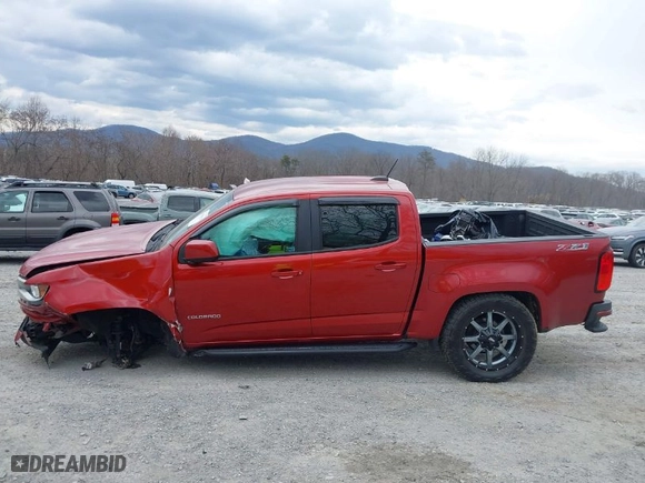 2015 Chevrolet Colorado 4WD Z71 with VIN 1GCGTCE3XF1134799, listed as a IAAI auction lot 41654026 with 104,830 mi miles. Bid and sale history available at carsss.com. Image 15.