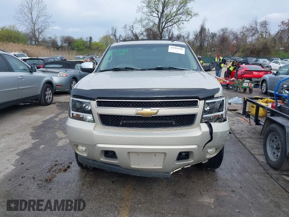 2007 Chevrolet Suburban LT with VIN 3GNFK16387G267959, listed as a IAAI auction lot 41999489 with 106,131 mi miles. Bid and sale history available at carsss.com. Image 12.