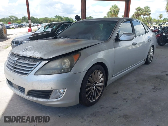 2014 Hyundai Equus Signature with VIN KMHGH4JH4EU073743, listed as a IAAI auction lot 42620941 with Not provided miles and . Bid and sale history available at DreamBid. Image 2.