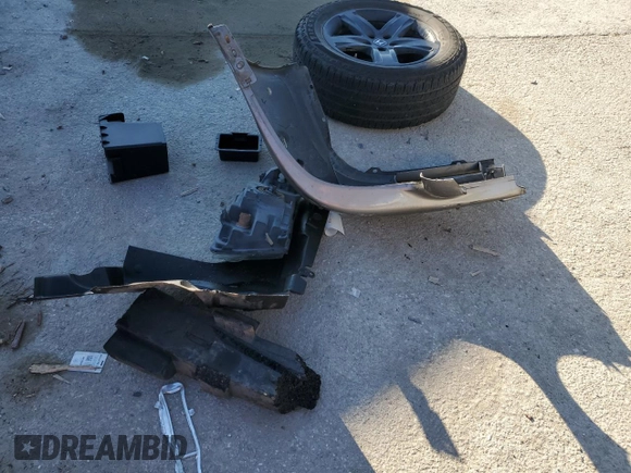 2012 Ford Escape Limited with VIN 1FMCU0EG6CKB95419, listed as a Copart auction lot 84207334 with 80,486 mi miles and Salvage Title. Bid and sale history available at DreamBid. Image 15.