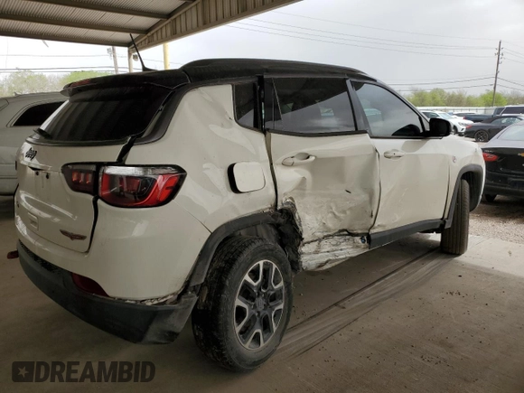 2019 Jeep Compass Trailhawk with VIN 3C4NJDDB9KT670934, listed as a Copart auction lot 48968305 with 101,129 mi miles and Clean Title. Bid and sale history available at carsss.com. Image 3.
