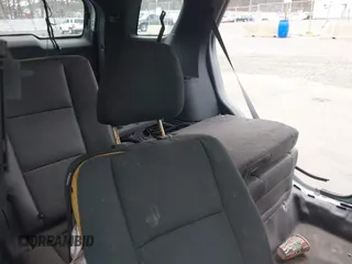 2014 Ford Police Interceptor Utility z VIN 1FM5K8AR1EGC50062, wystawiony jako IAAI lot #42081594 z przebiegiem 97 045 mil mil oraz . Historia ofert i sprzedaży dostępna na DreamBid. Obrazek 8.