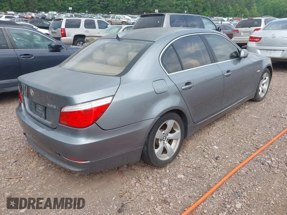 2008 BMW 5 Series 528i with VIN WBANU53548CT14787, listed as a IAAI auction lot 42122305 with 154,309 mi miles and . Bid and sale history available at carsss.com. Image 4.
