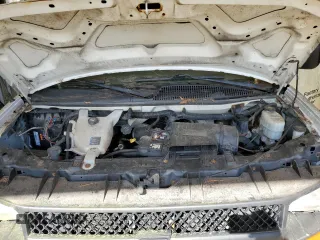 2011 Chevrolet Express Cargo z VIN 1GCZGTCG9B1186826, wystawiony jako Copart lot #82085794 z przebiegiem 202 697 mil mil oraz Nie do naprawy • Non repairable. Historia ofert i sprzedaży dostępna na DreamBid. Obrazek 12.