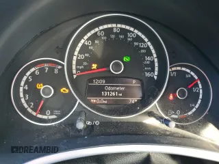 2013 Volkswagen Beetle 2.5L w/Sun с VIN 3VWJP7AT1DM680038, выставлен на аукционе Copart как лот 87159584 с пробегом 131 261 миль миль и Списание • Salvage title. История ставок и продаж доступна на DreamBid. Изображение 9.